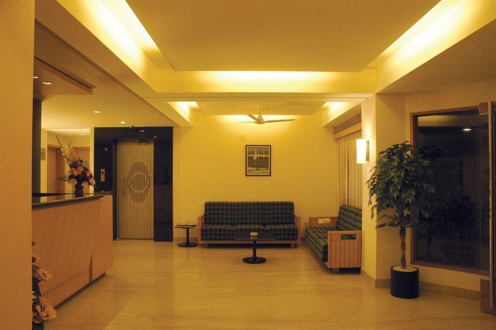 Hotel Skylon Ahmedabad Exterior foto
